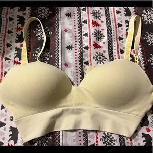 Pale Yellow Victorias Secret bra size medium